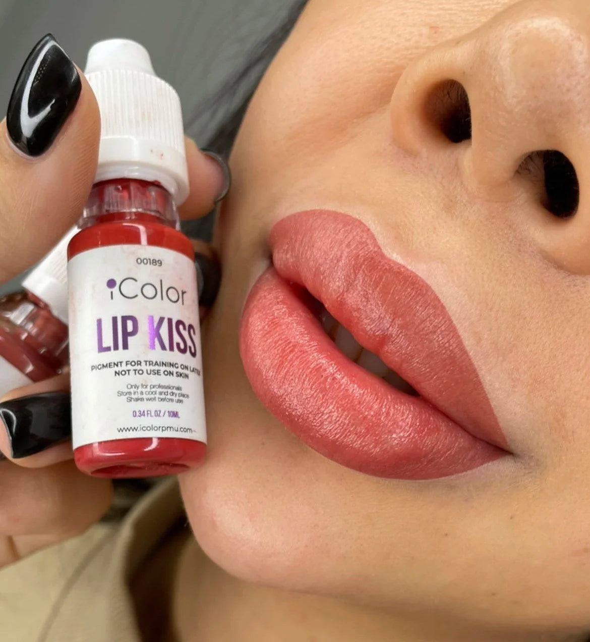Lip Kiss iColor pigment